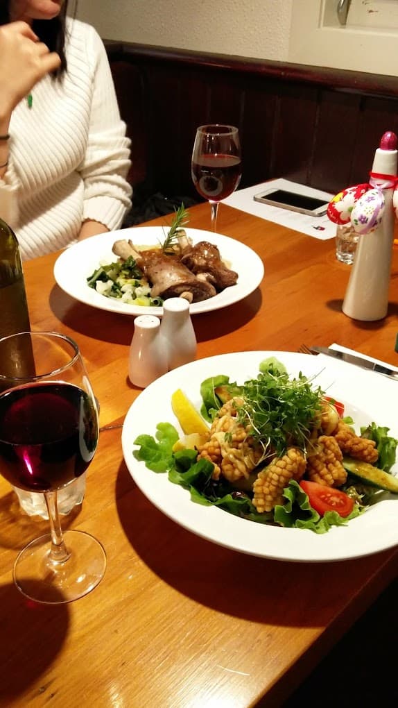 Inside the Turangi Bridge Tavern